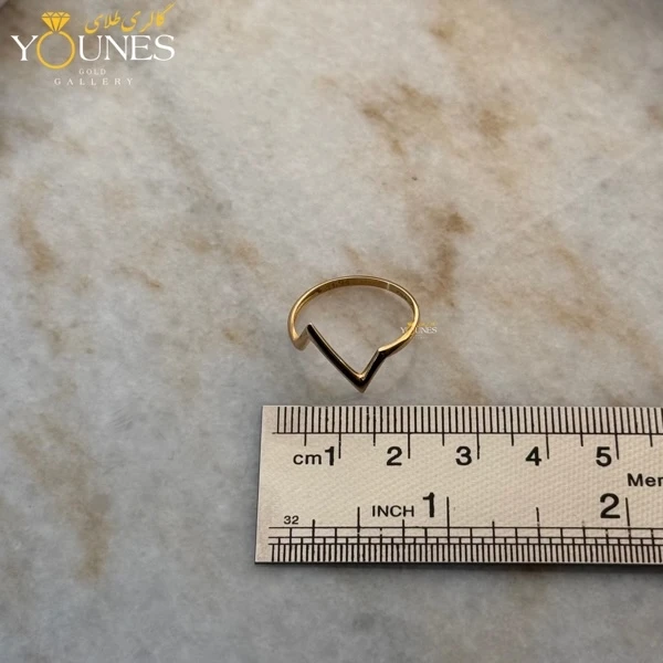 انگشتر مینیمال وی طلا